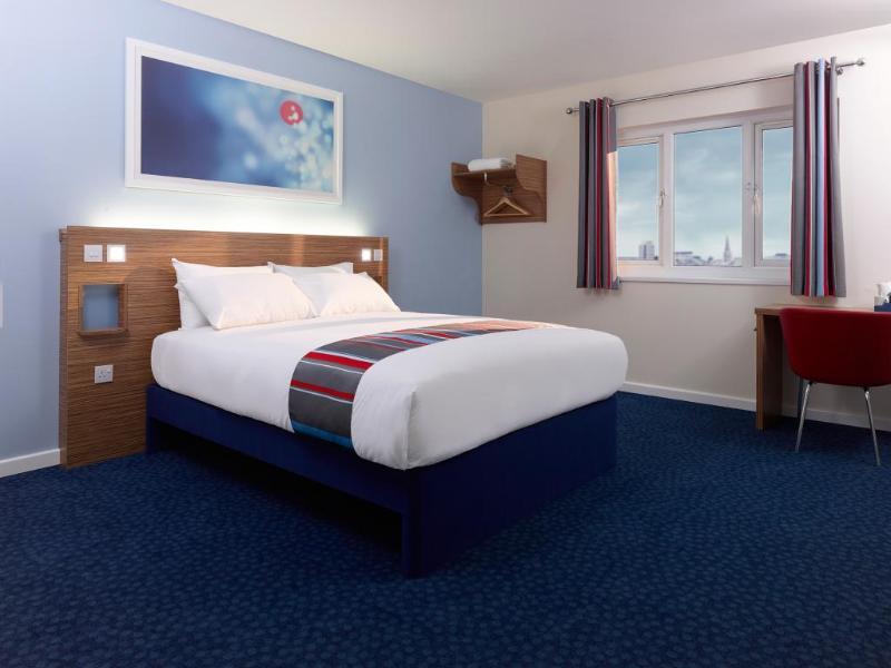 Travelodge London Richmond Central Exterior photo