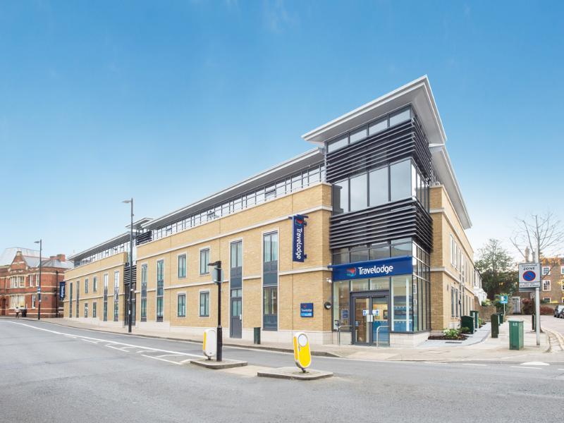 Travelodge London Richmond Central Exterior photo